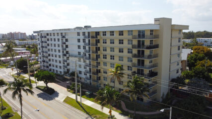 tradewinds condominium pompano beach